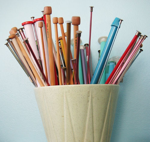 Amazon.com: 100 Flowers to Knit &amp; Crochet: A Collection of